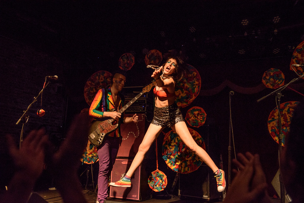 Hank and  Cupcakes at Brooklyn Bowl