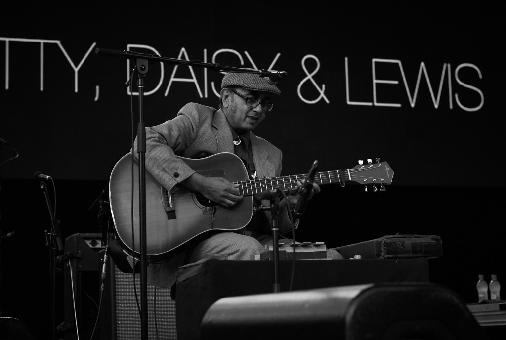Kitty, Daisy & Lewis